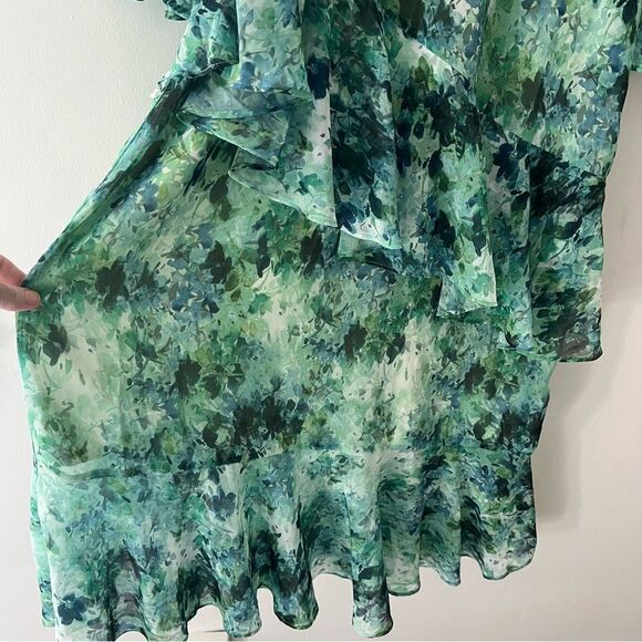 Tuckernuck Water Lilies Sasha Dress Midi Green Ruffles Lined Floral Size Medium - Picture 4 of 12